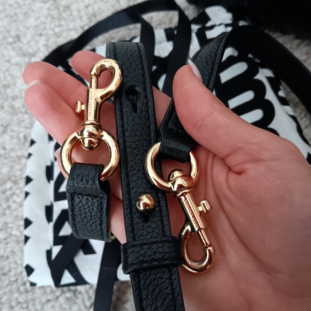 Just Showing ❤️ Marc Jacobs Small Black Leather "The Tote" Bag - Picture 12 of 16